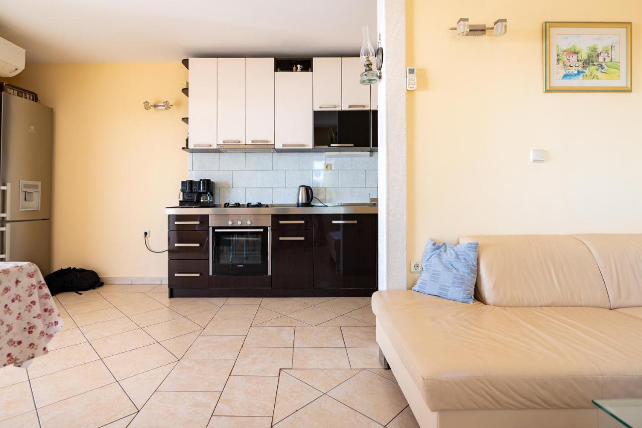 Apartments Matic Rogoznica  Eksteriør billede
